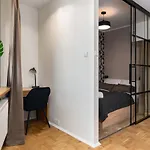 Modern&cozy Garbary With Parking And Balcony By Renters Posen