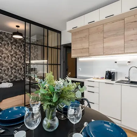 Modern&cozy Garbary With Parking And Balcony By Renters Apartamento *