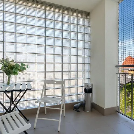 Διαμέρισμα Modern&cozy Garbary With Parking And Balcony By Renters *