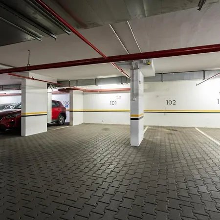 Modern&cozy Garbary With Parking And Balcony By Renters Apartment *