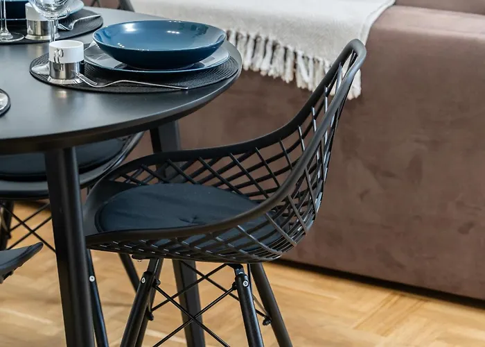 Modern&cozy Garbary With Parking And Balcony By Renters Apartment Poznan