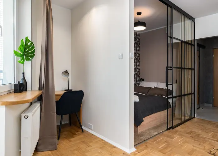 Modern&cozy Garbary With Parking And Balcony By Renters Poznan