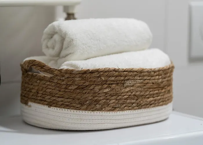 Modern&cozy Garbary With Parking And Balcony By Renters *